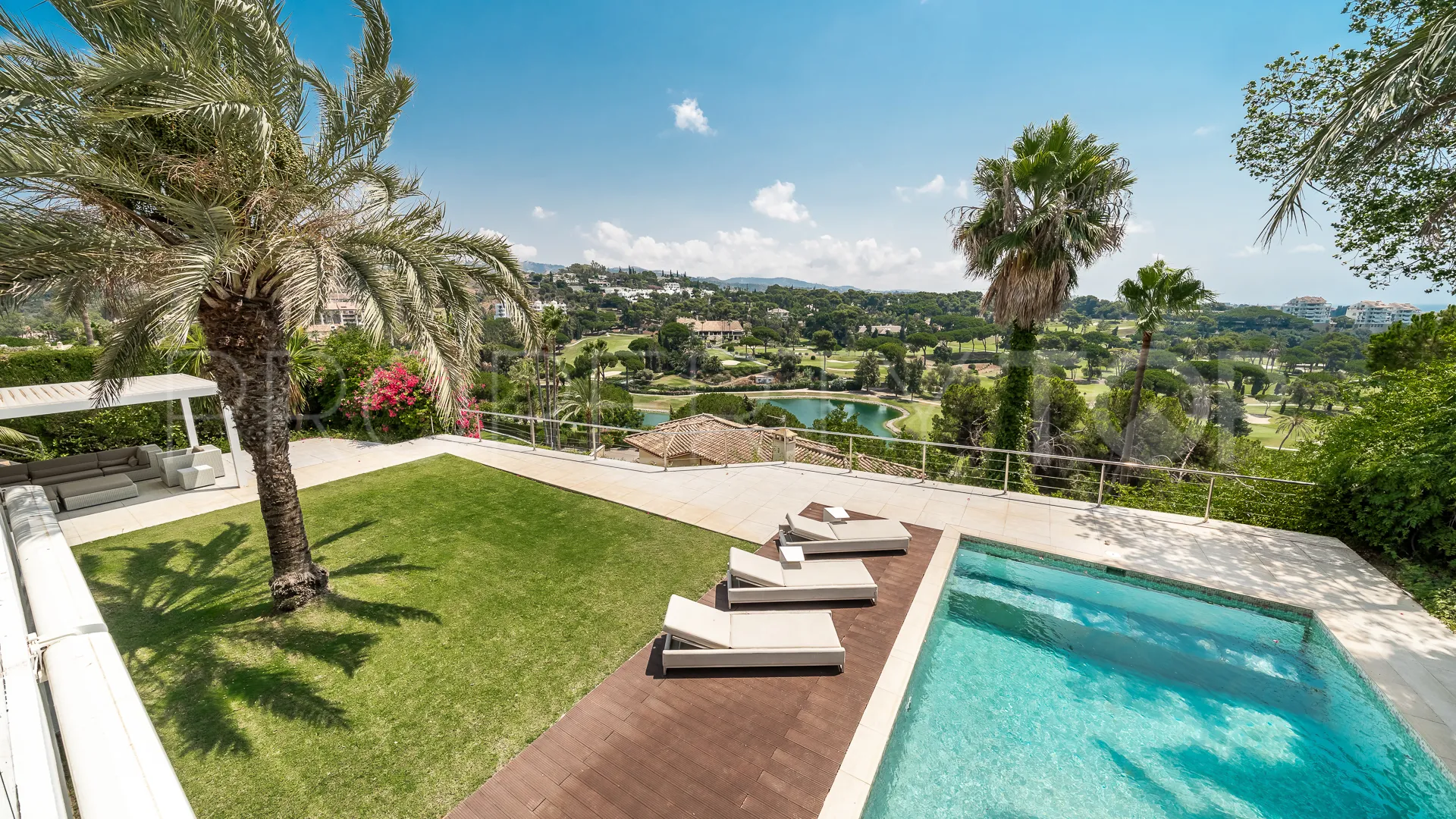 For sale Rio Real villa