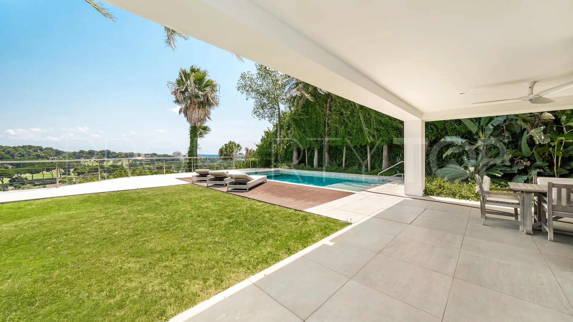 For sale Rio Real villa