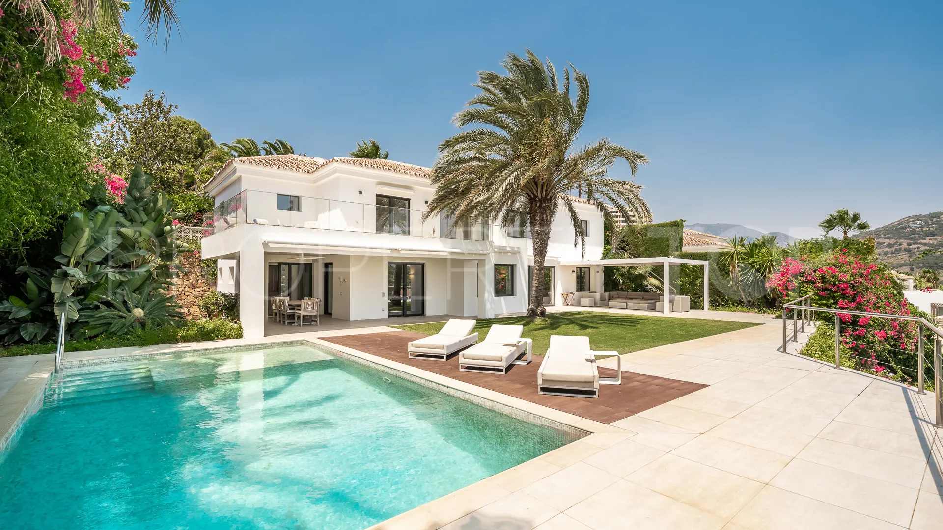 For sale Rio Real villa