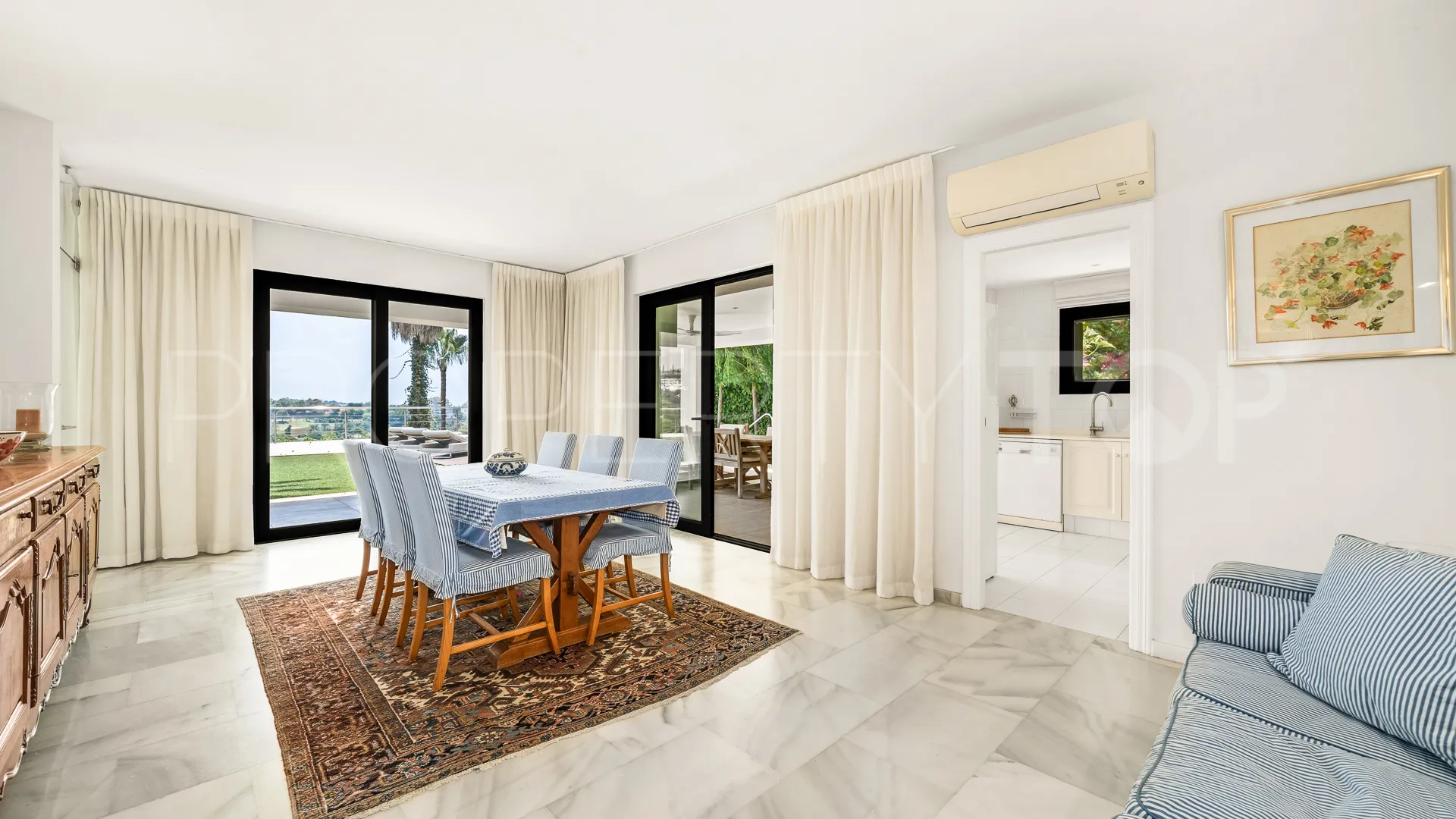 For sale Rio Real villa
