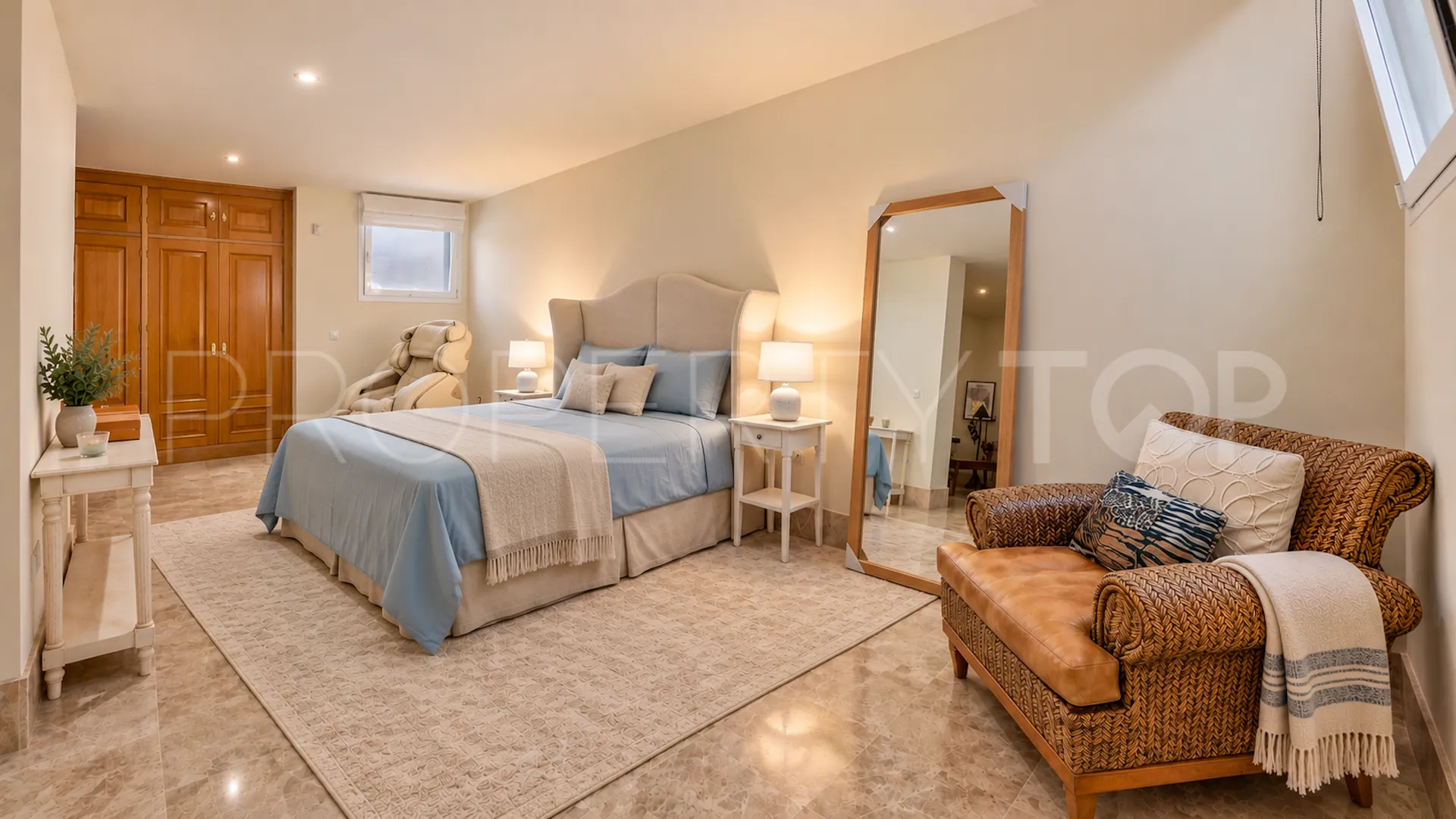 Los Monteros, casa con 3 dormitorios a la venta