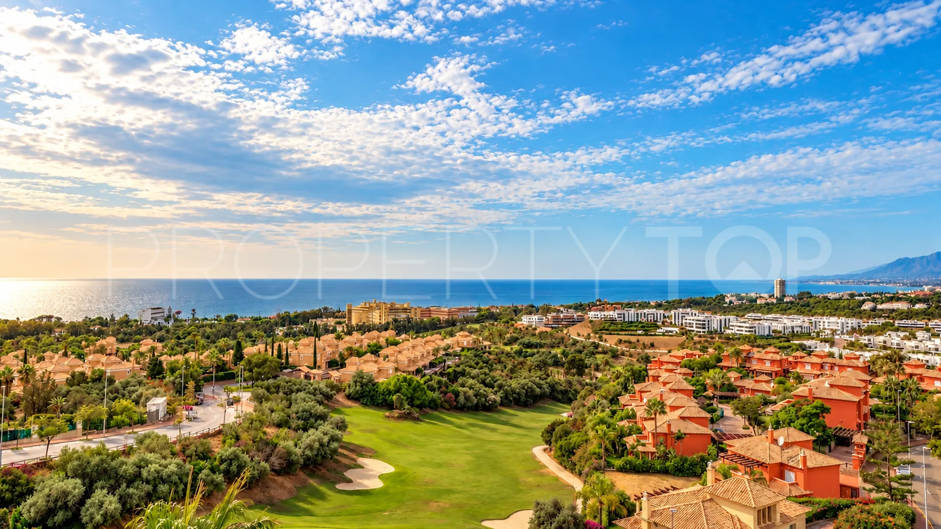 Los Monteros, casa con 3 dormitorios a la venta