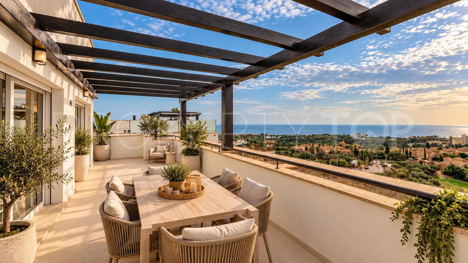 Los Monteros, casa con 3 dormitorios a la venta
