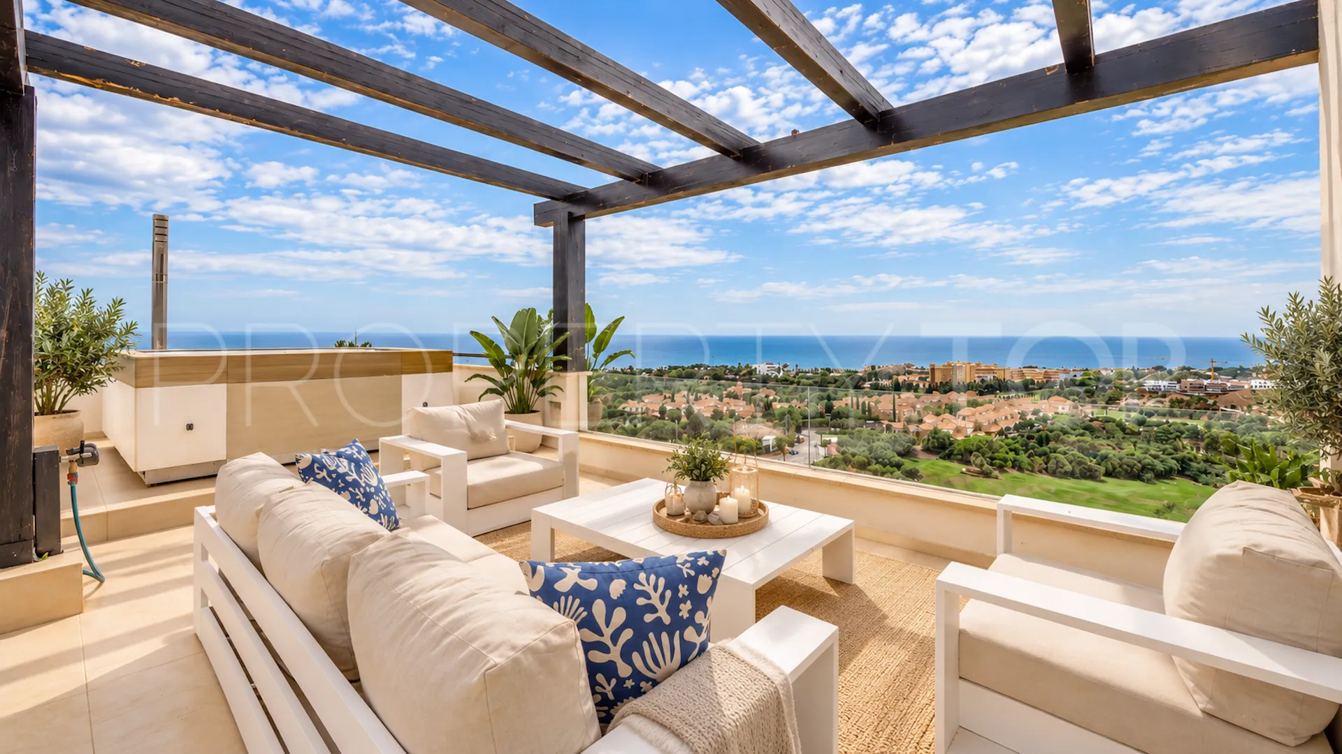 Los Monteros, casa con 3 dormitorios a la venta