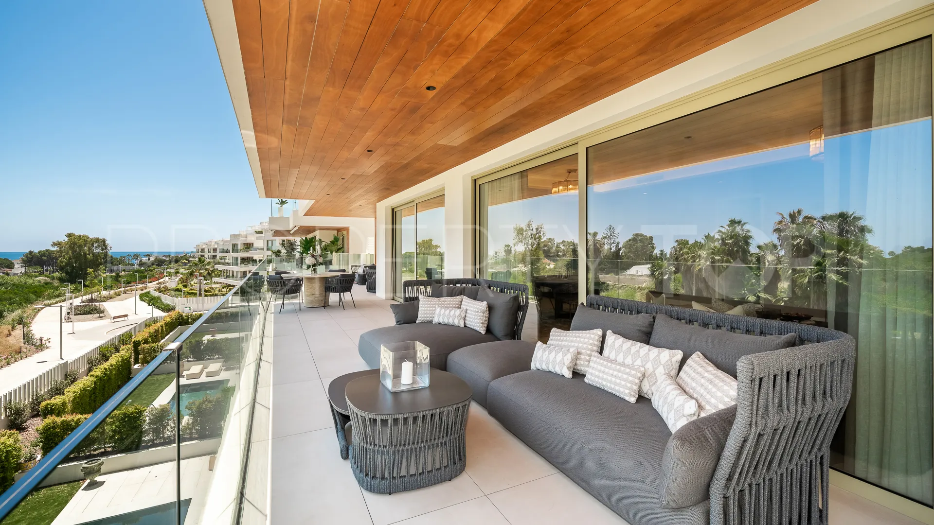 Se vende apartamento en Beach Side Golden Mile