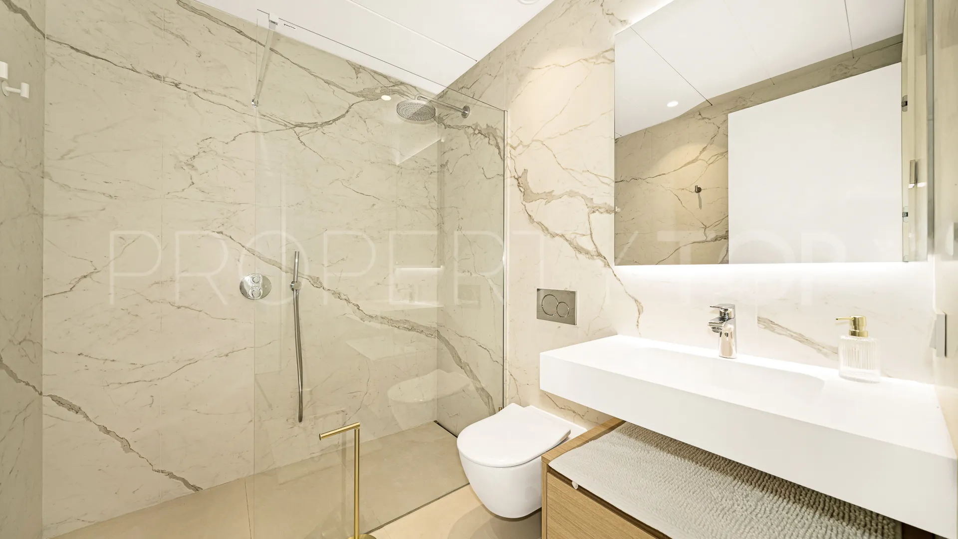 Se vende apartamento en Beach Side Golden Mile