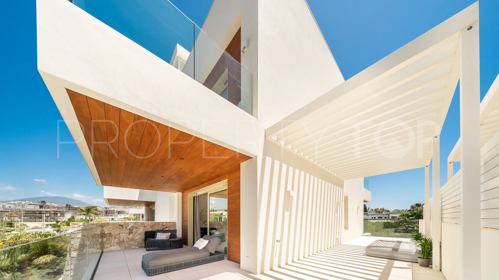 Se vende apartamento en Beach Side Golden Mile