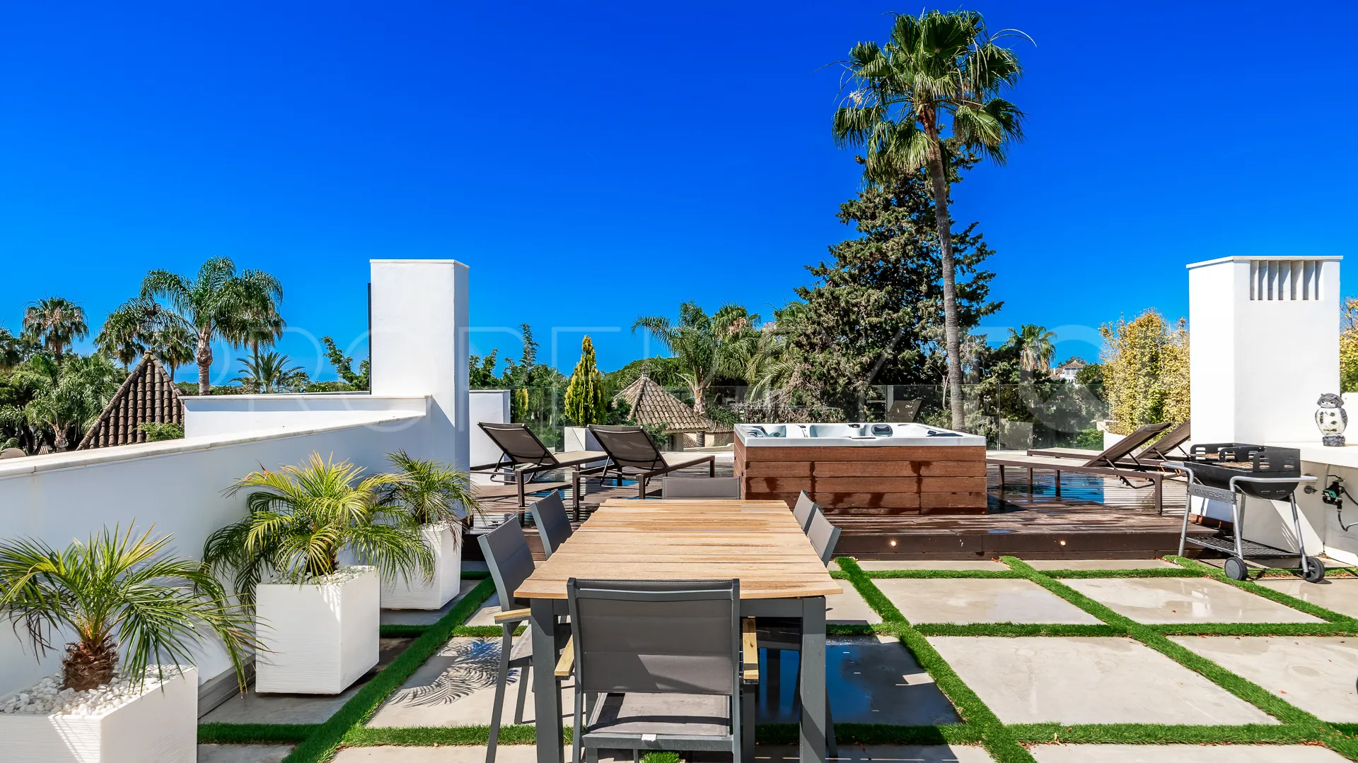 Beach Side Golden Mile 5 bedrooms villa for sale
