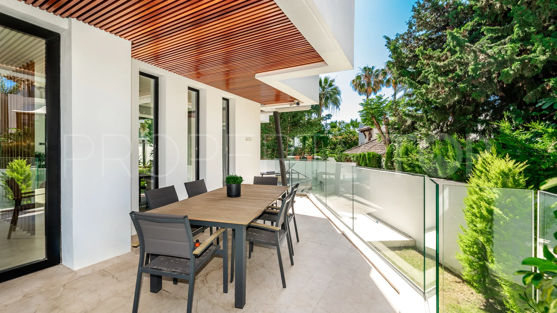 Beach Side Golden Mile 5 bedrooms villa for sale