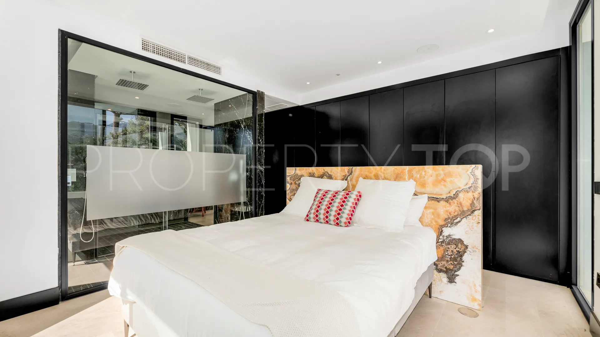 Beach Side Golden Mile 5 bedrooms villa for sale