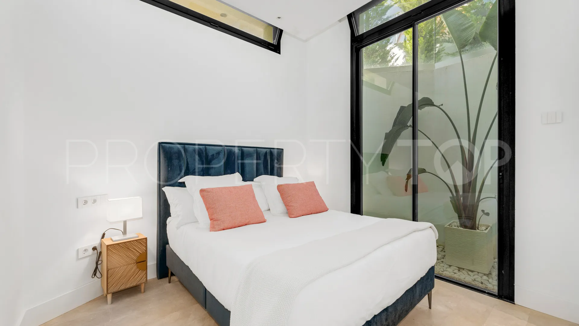 Beach Side Golden Mile 5 bedrooms villa for sale