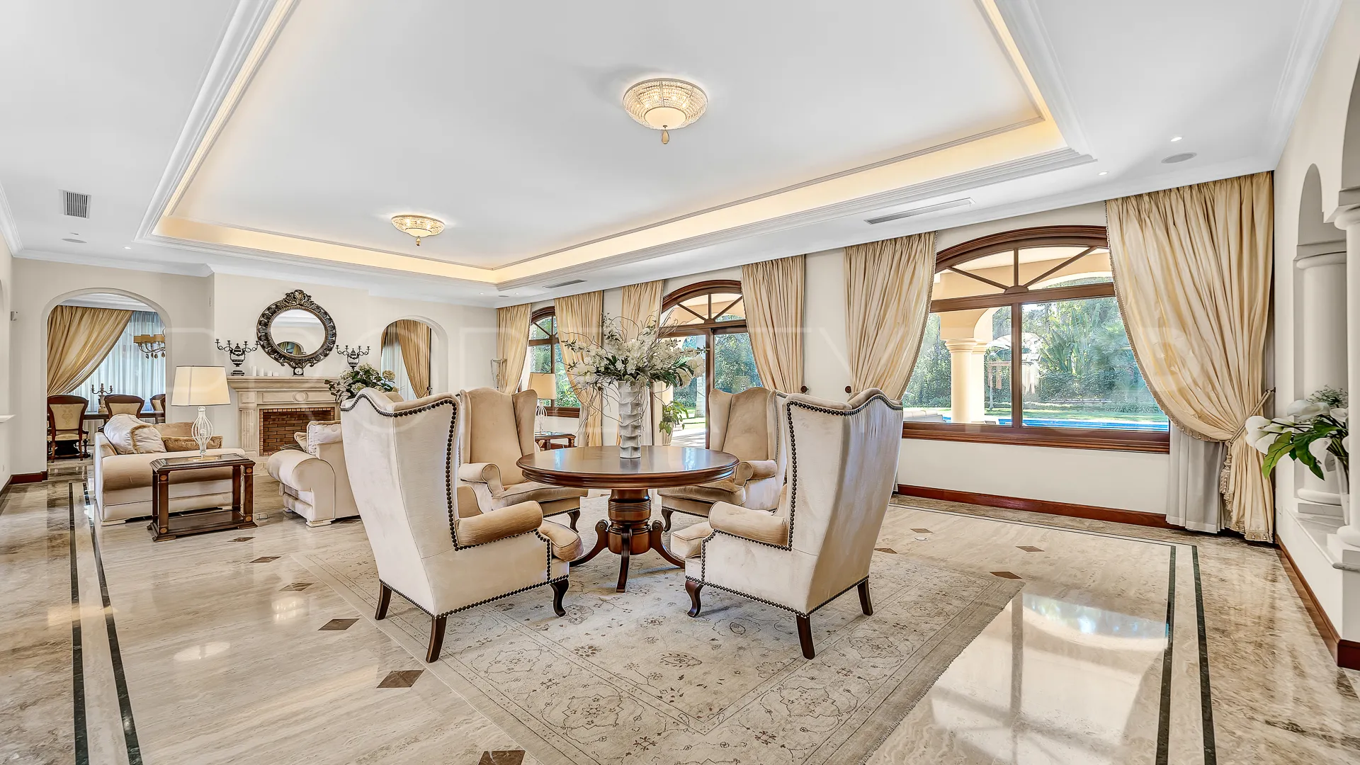 For sale Guadalmina Baja villa with 8 bedrooms