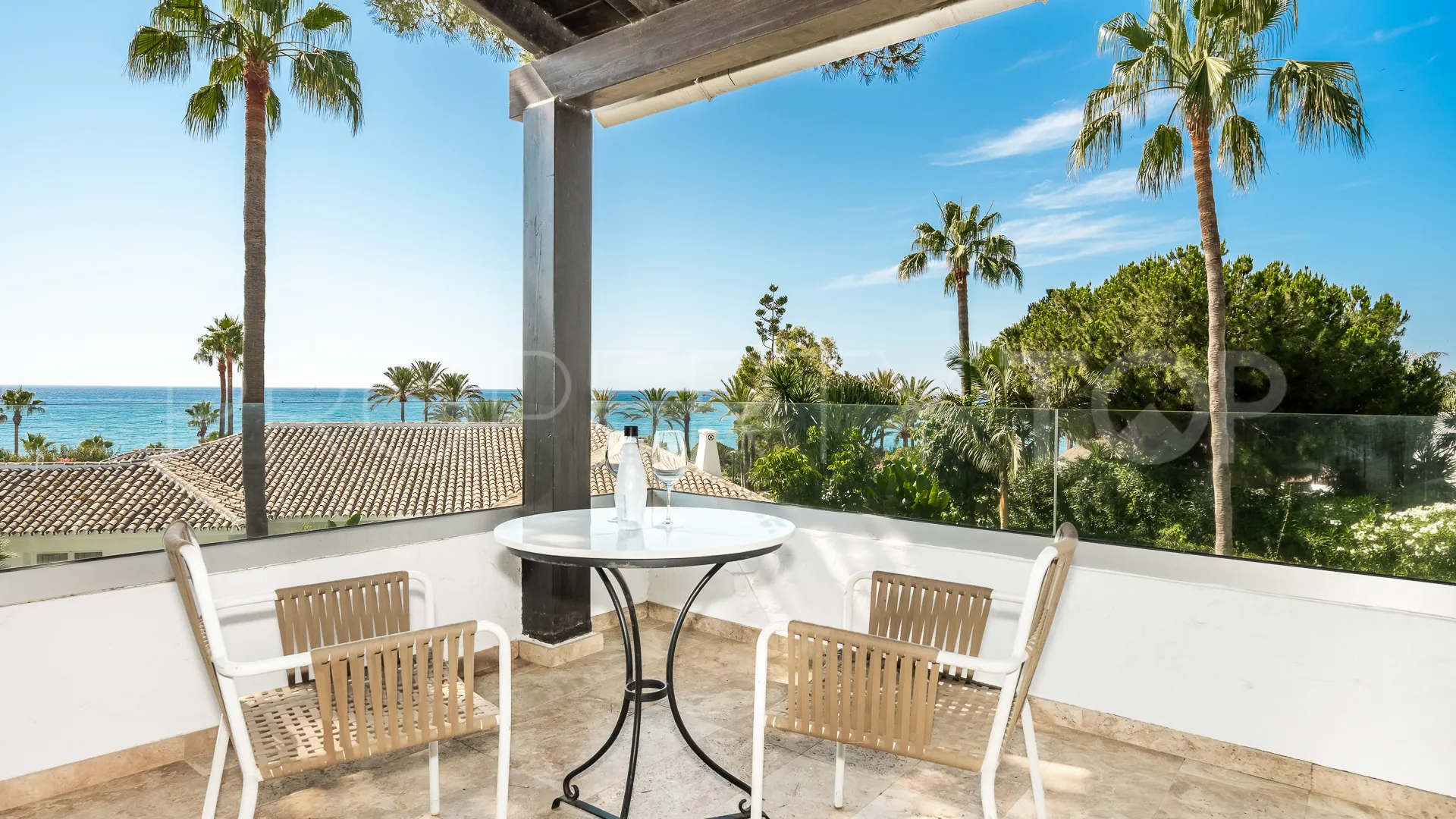 Penthouse for sale in Puente Romano
