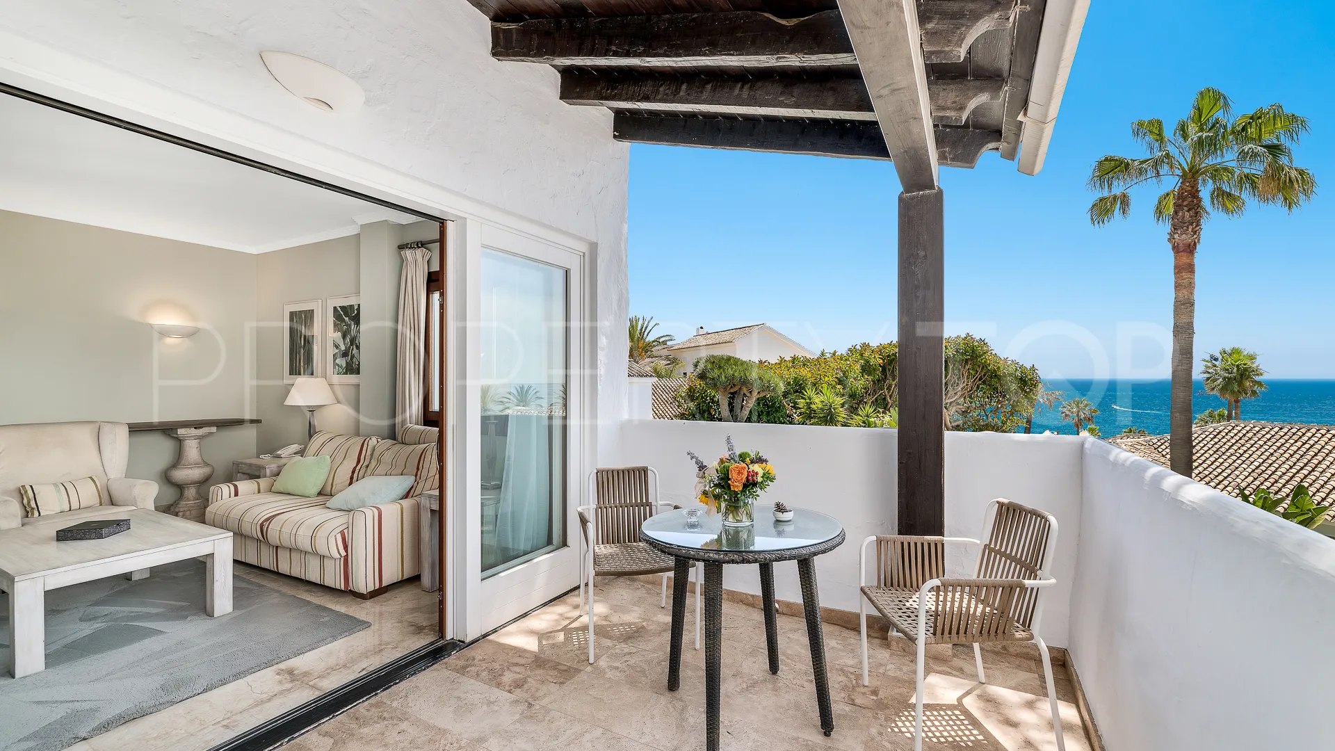 Penthouse for sale in Puente Romano