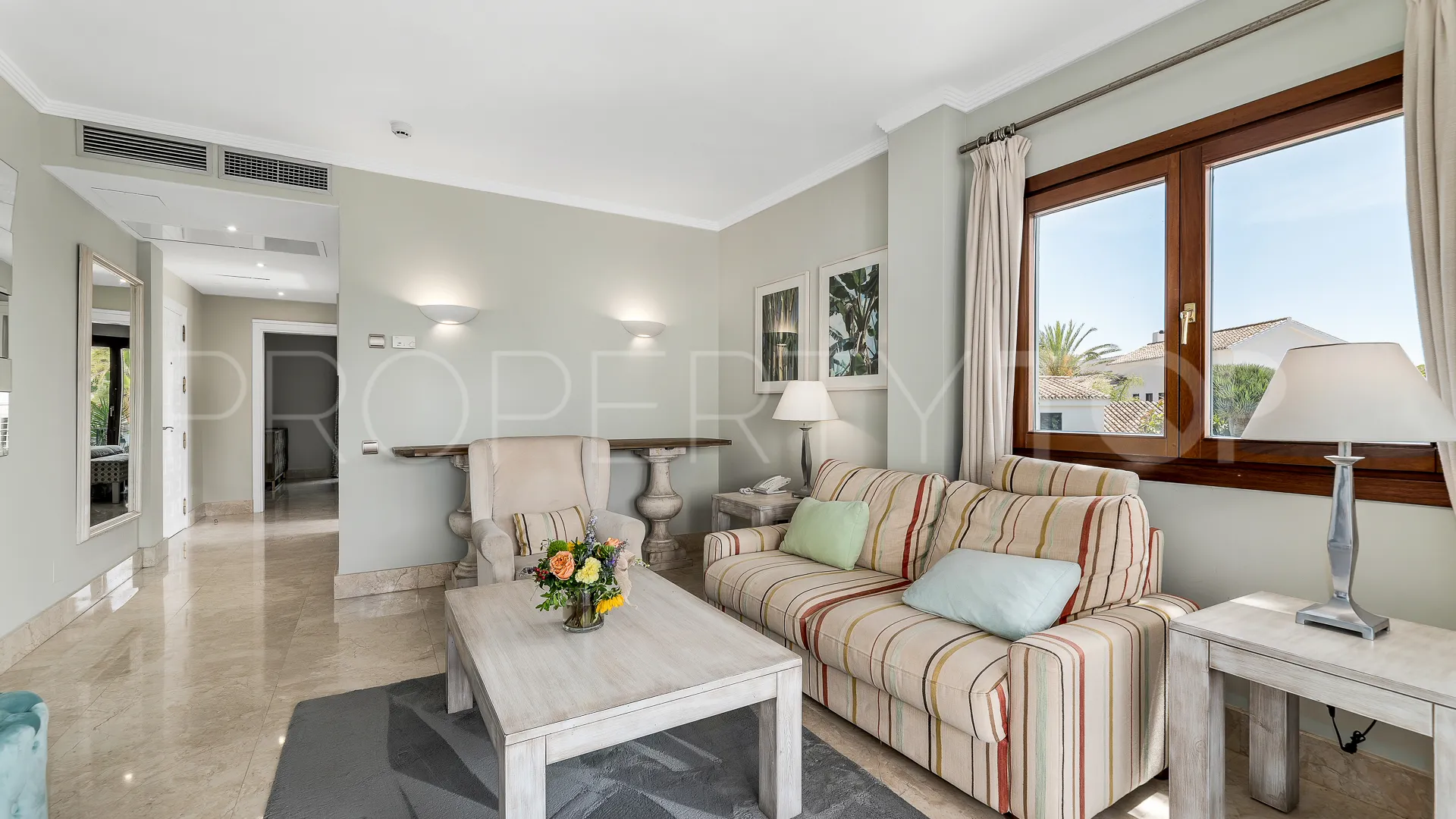 Penthouse for sale in Puente Romano