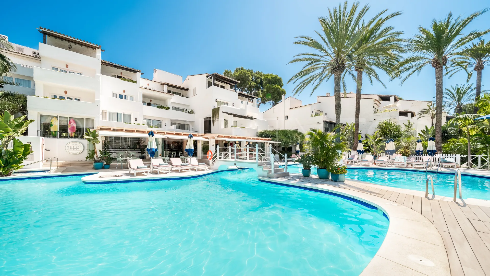 Penthouse for sale in Puente Romano