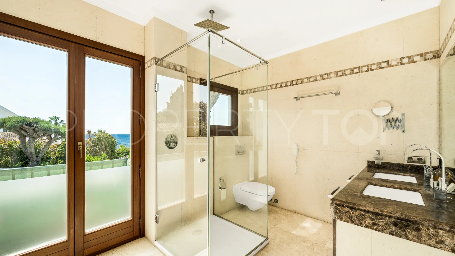 Penthouse for sale in Puente Romano