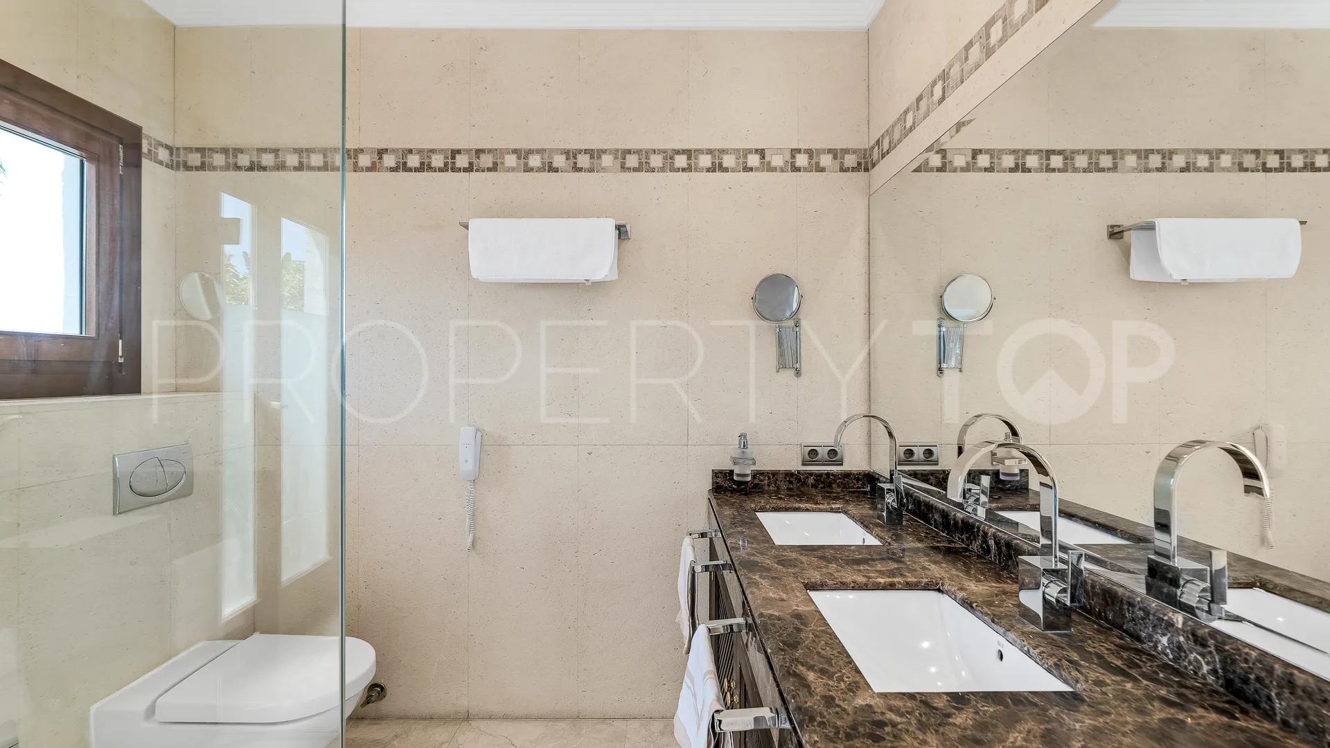 Penthouse for sale in Puente Romano