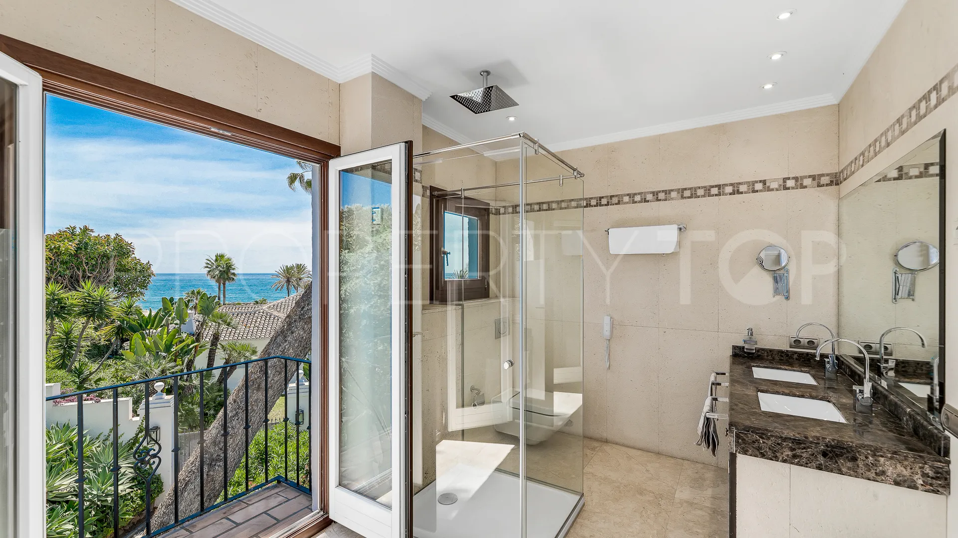 Penthouse for sale in Puente Romano