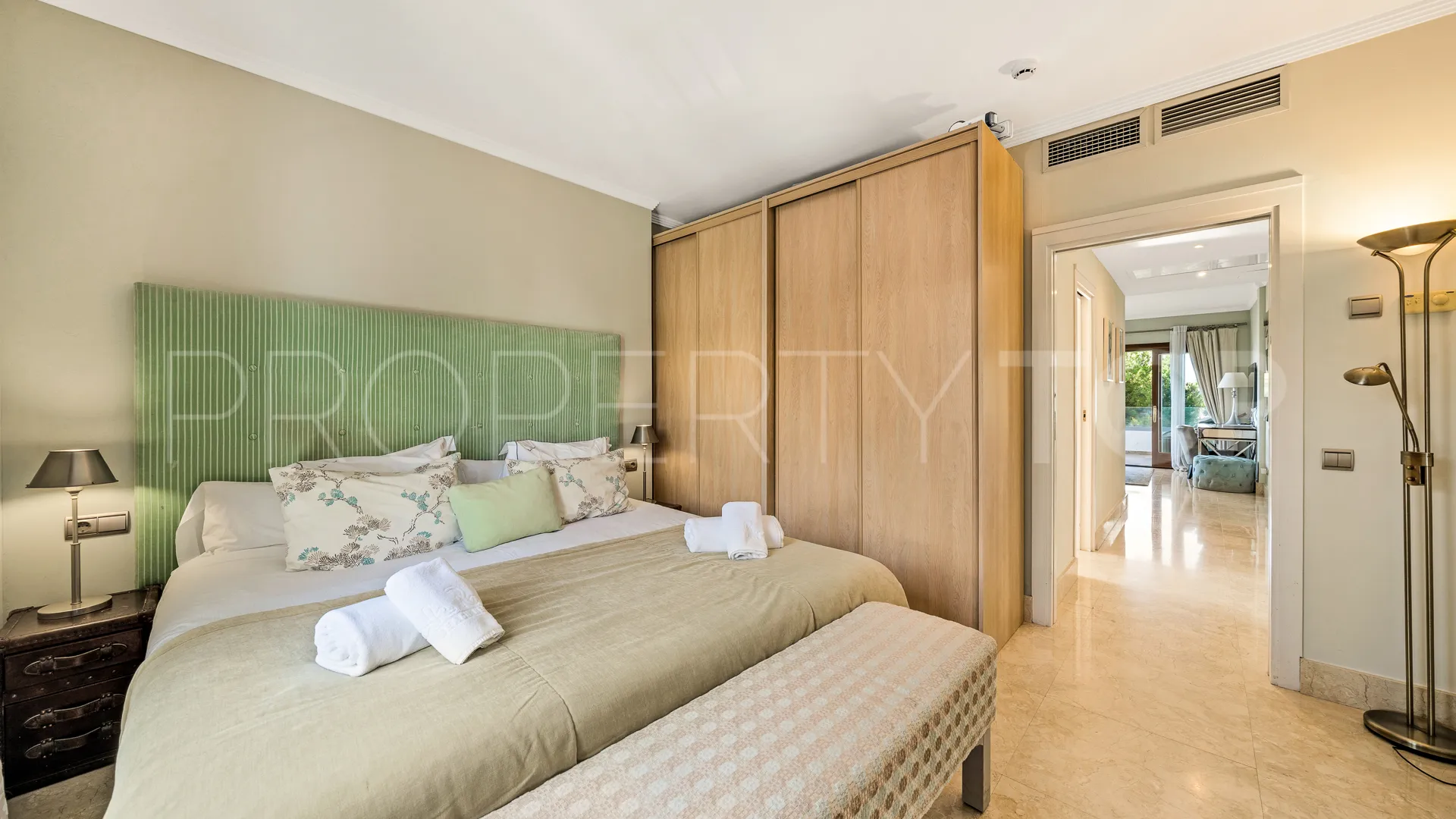 Penthouse for sale in Puente Romano