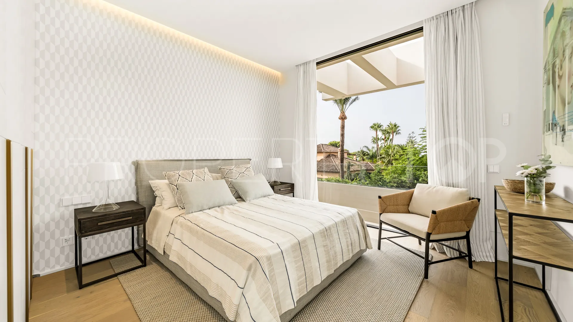 Villa en venta en Los Monteros con 5 dormitorios