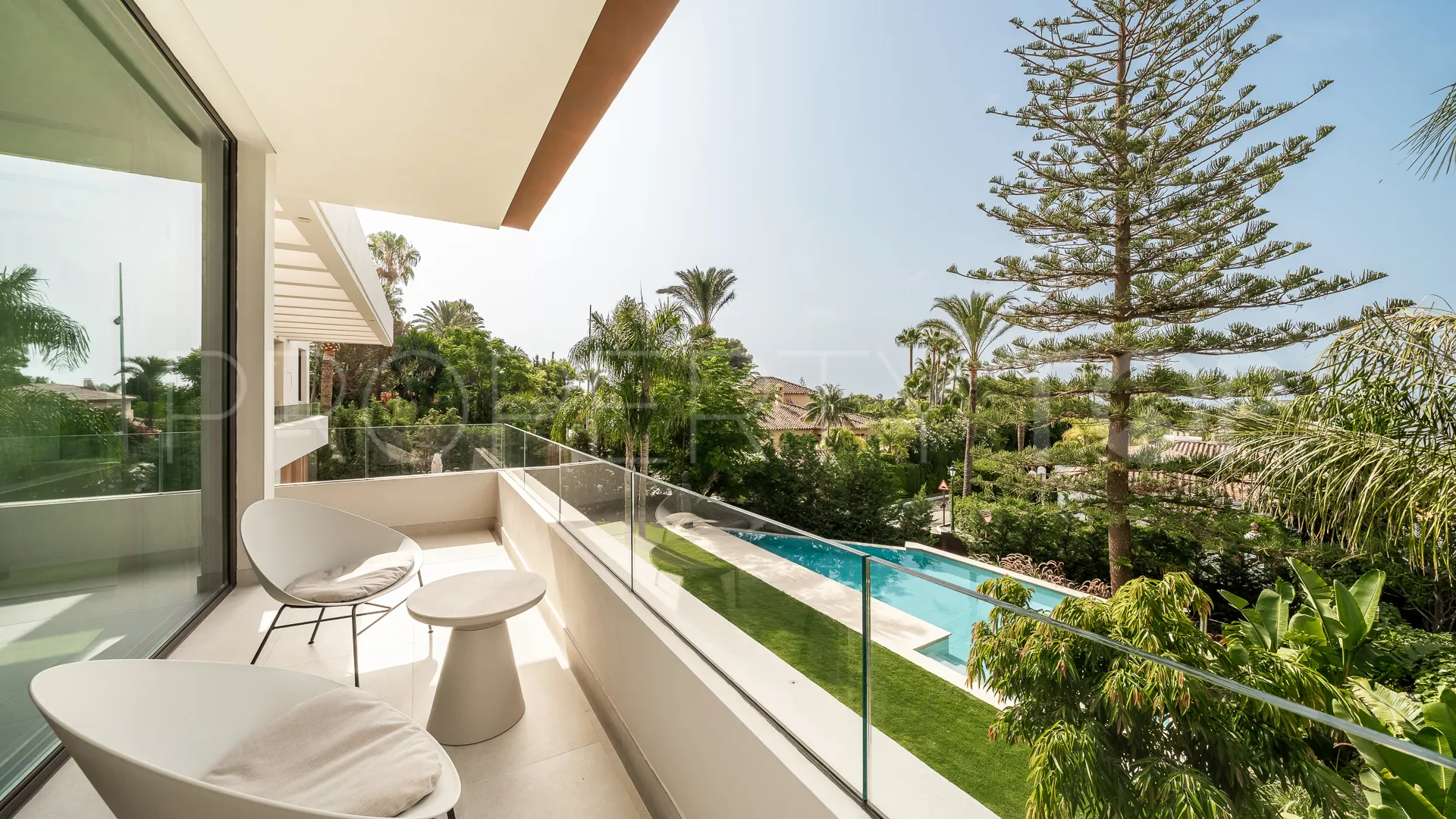 Villa en venta en Los Monteros con 5 dormitorios