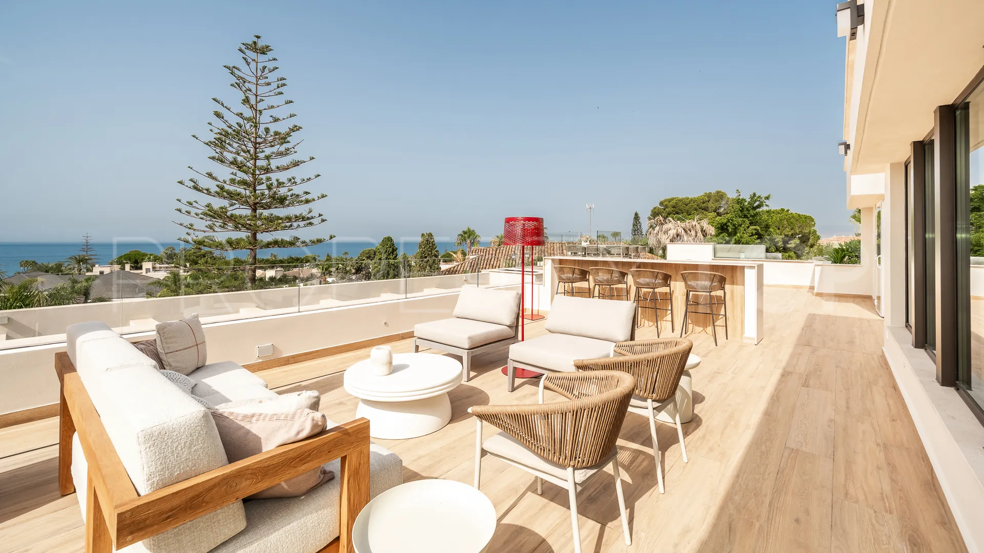 Villa en venta en Los Monteros con 5 dormitorios