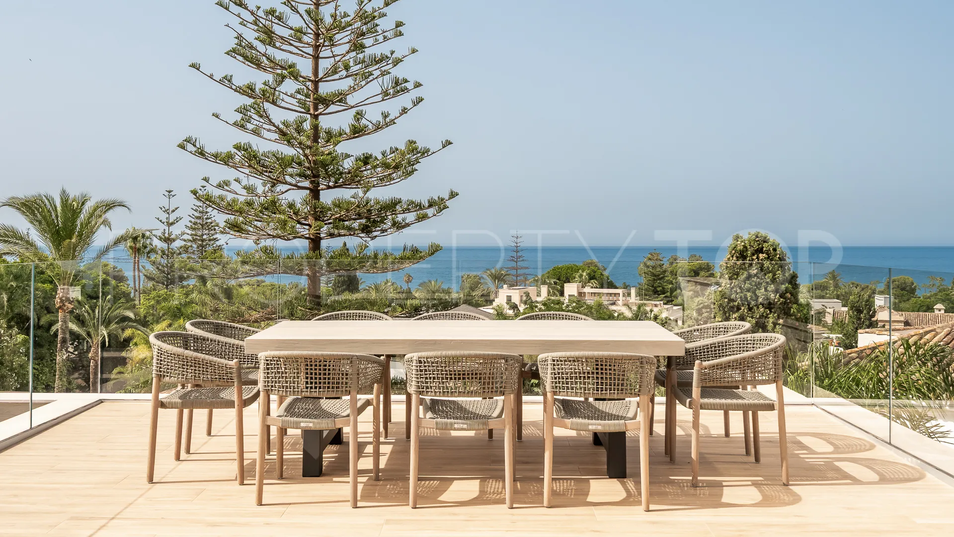 Villa en venta en Los Monteros con 5 dormitorios