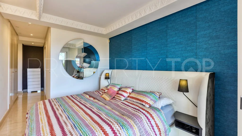 Apartamento en venta en Nueva Andalucia con 3 dormitorios