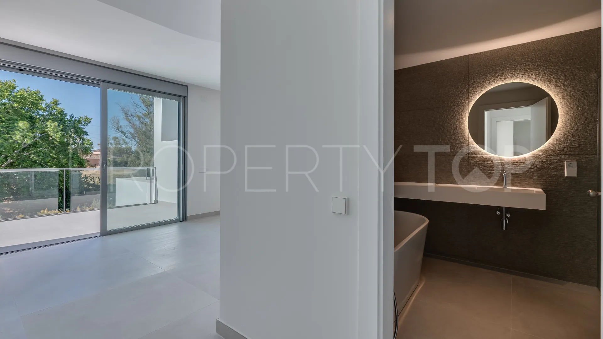 Town house for sale in Guadalmina Alta