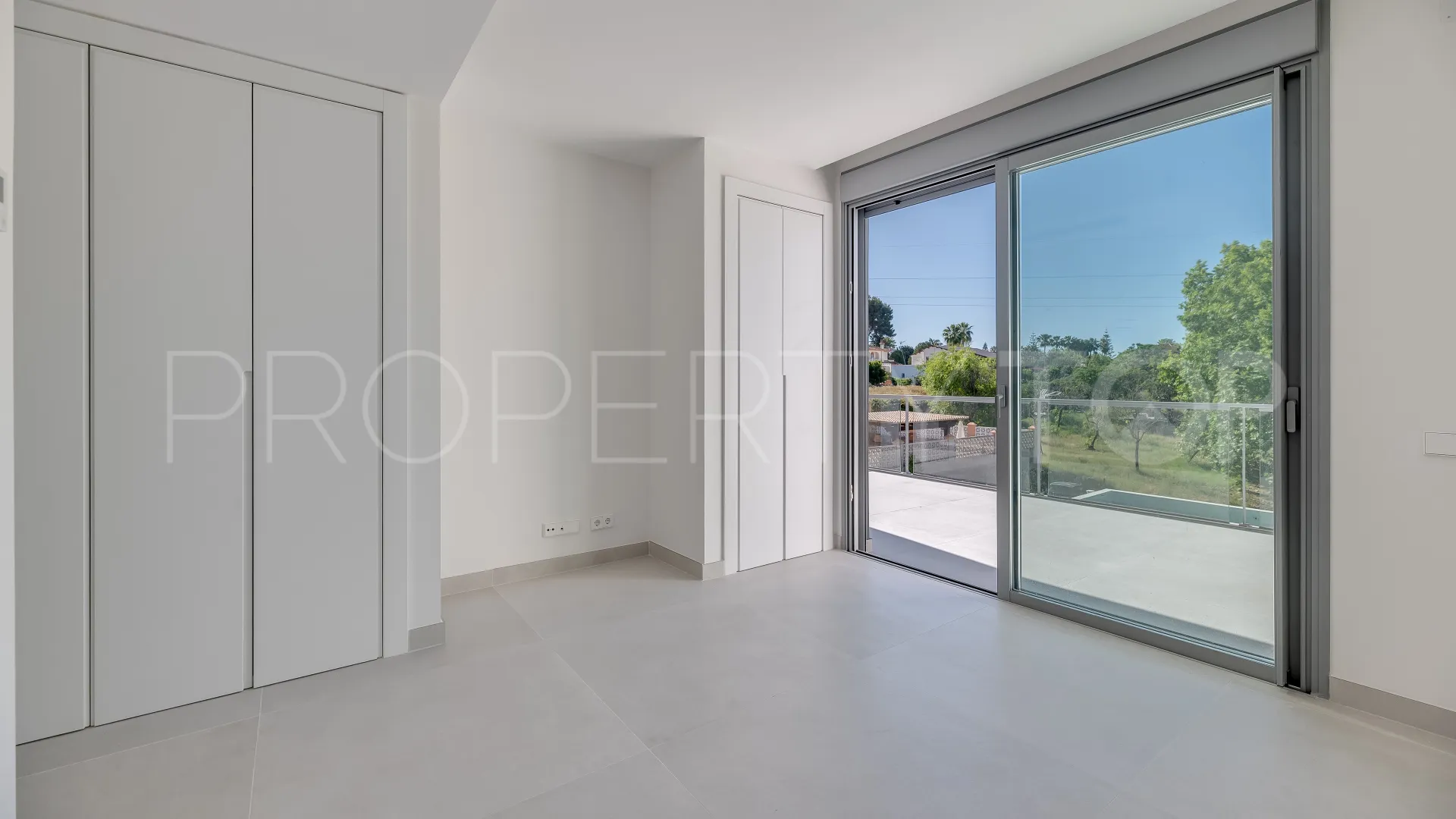 Town house for sale in Guadalmina Alta