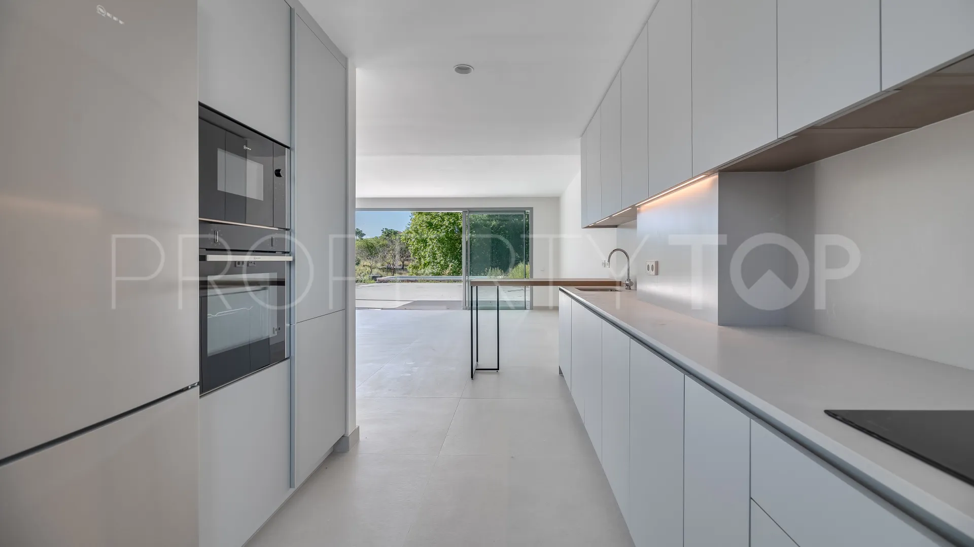 Town house for sale in Guadalmina Alta
