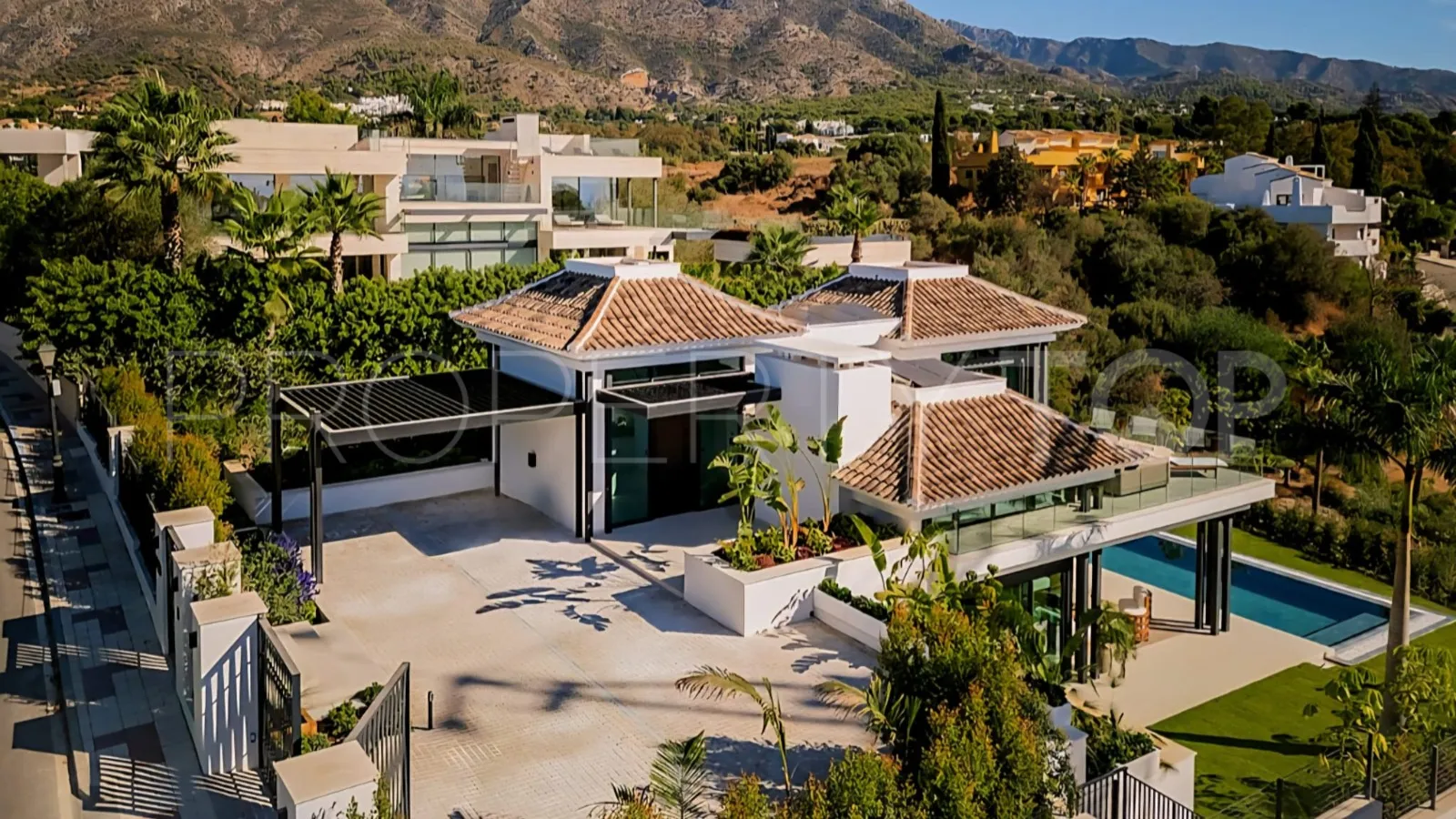 For sale Golden Mile villa