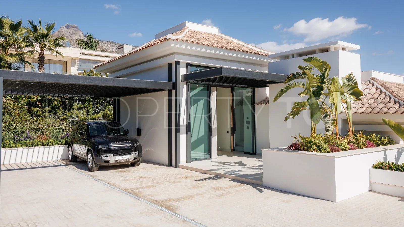 For sale Golden Mile villa