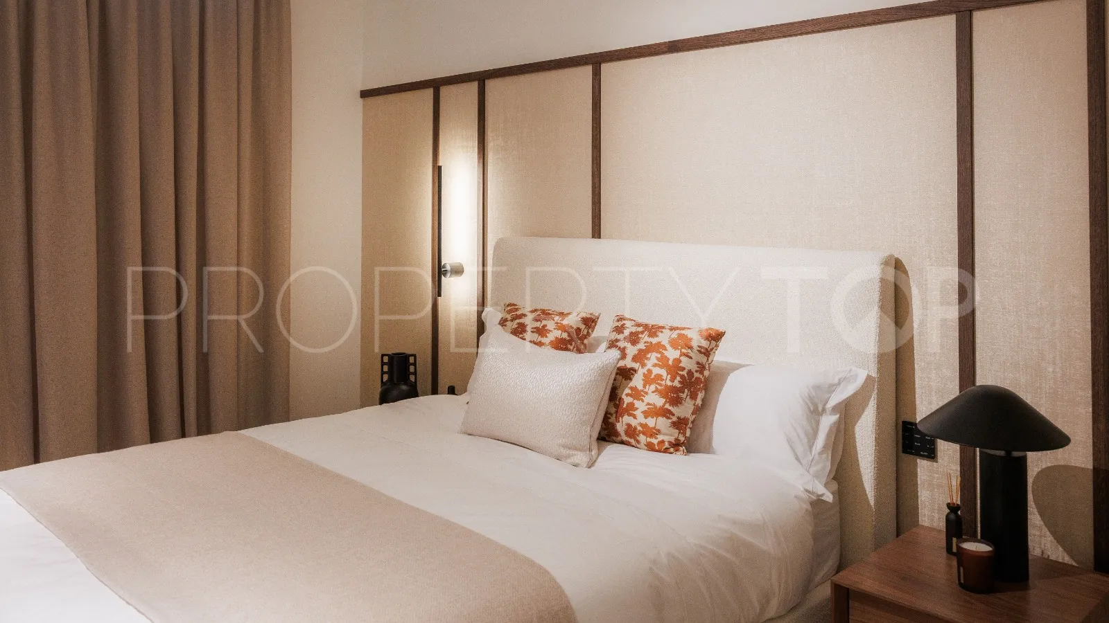 For sale Golden Mile villa