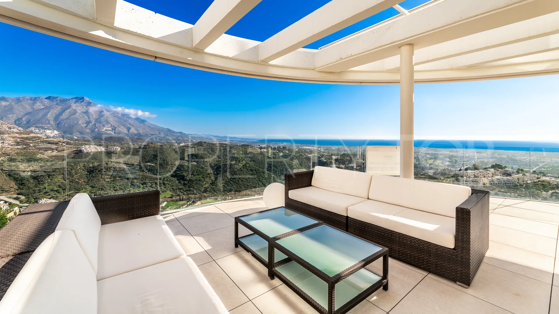 For sale 3 bedrooms penthouse in La Quinta