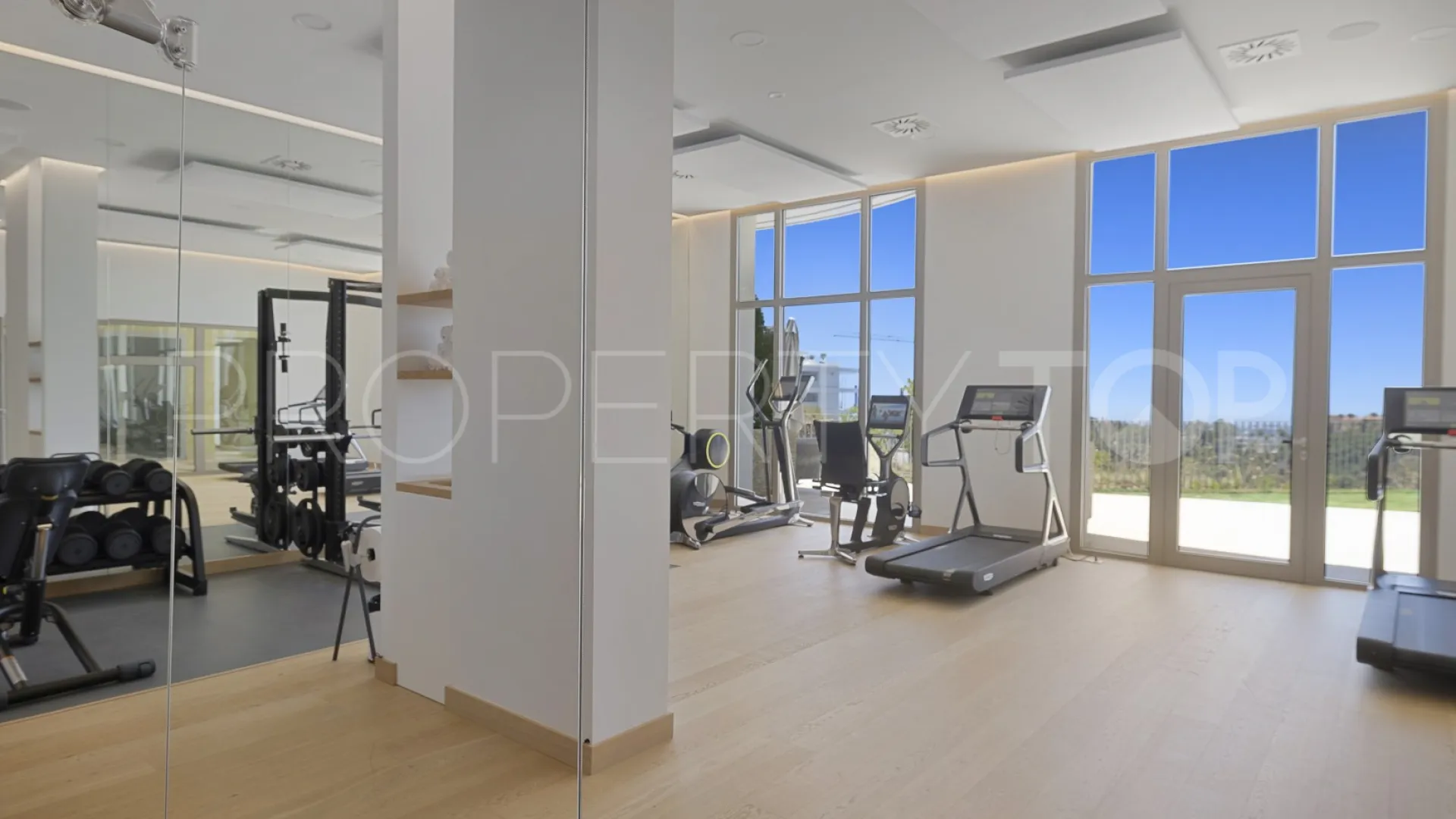 For sale 3 bedrooms penthouse in La Quinta