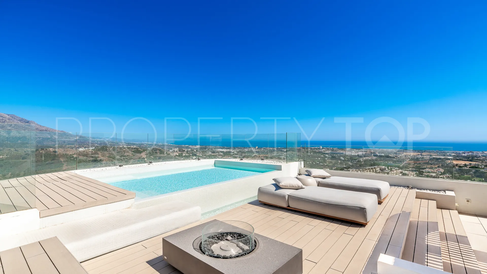 For sale 3 bedrooms penthouse in La Quinta