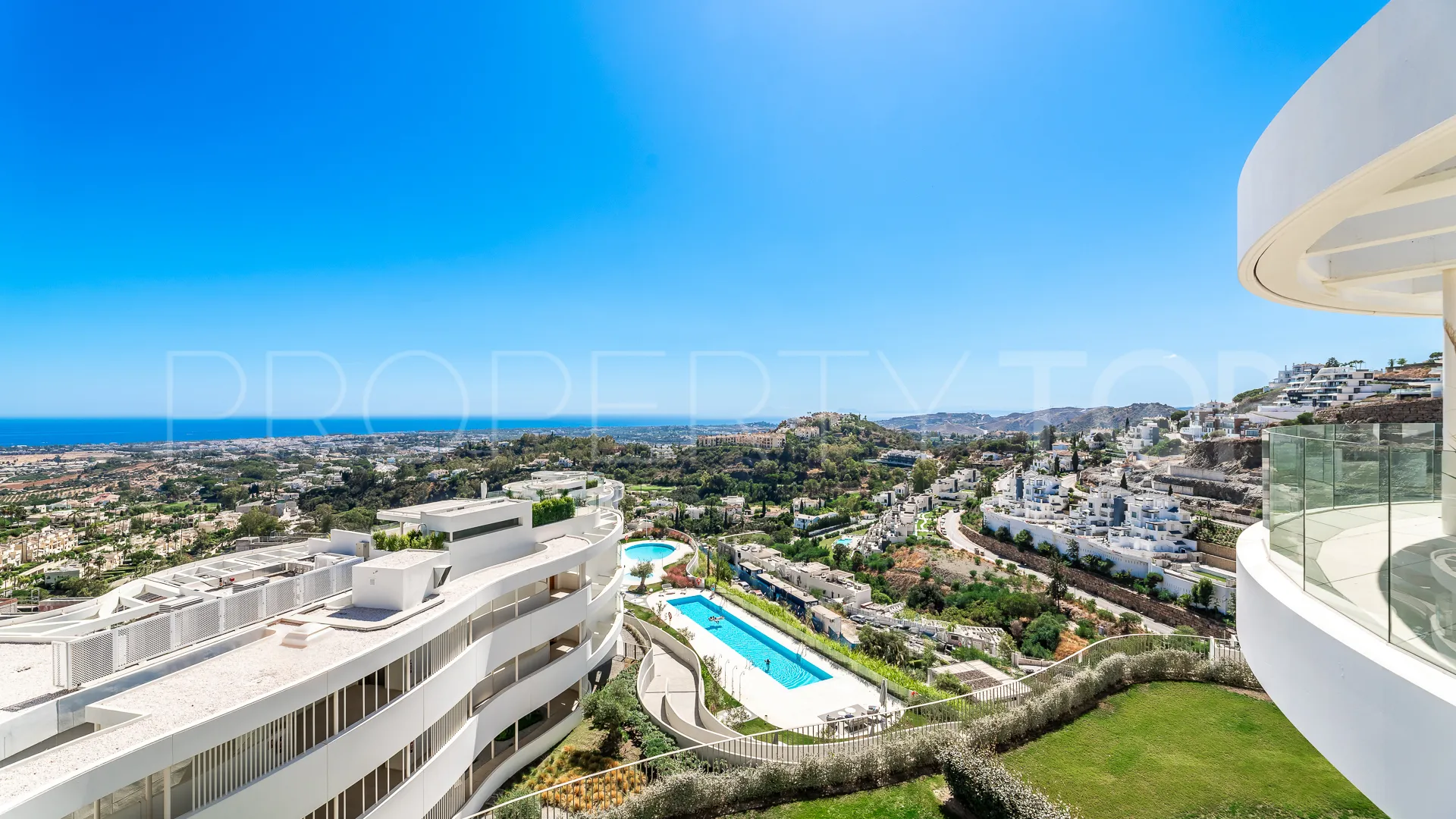 For sale 3 bedrooms penthouse in La Quinta