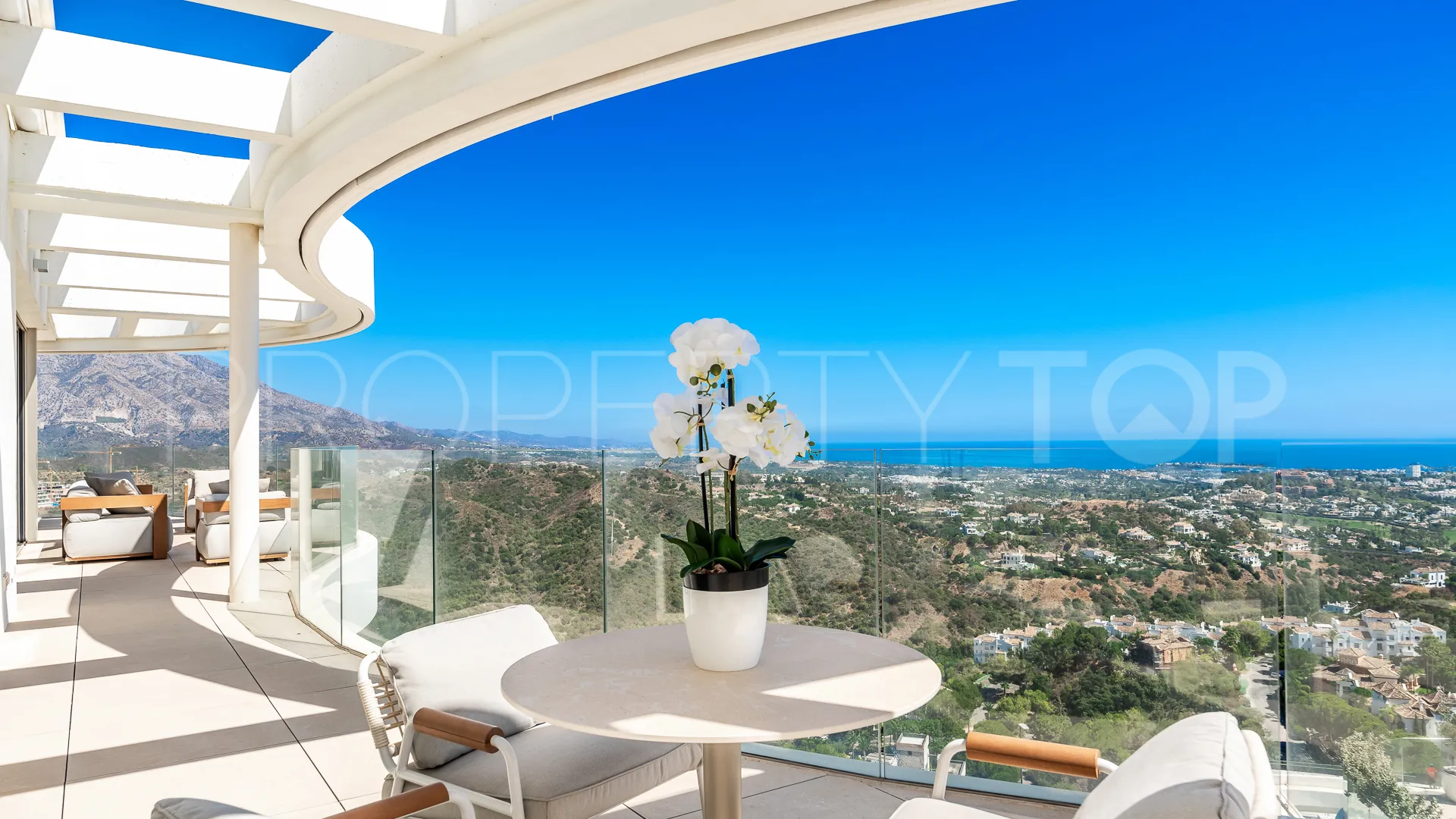 For sale 3 bedrooms penthouse in La Quinta