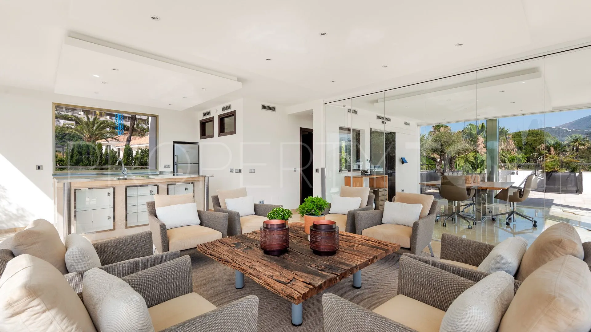 Villa in Nueva Andalucia for sale