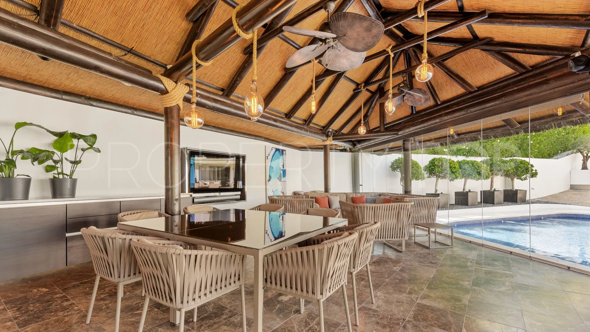 Villa in Nueva Andalucia for sale