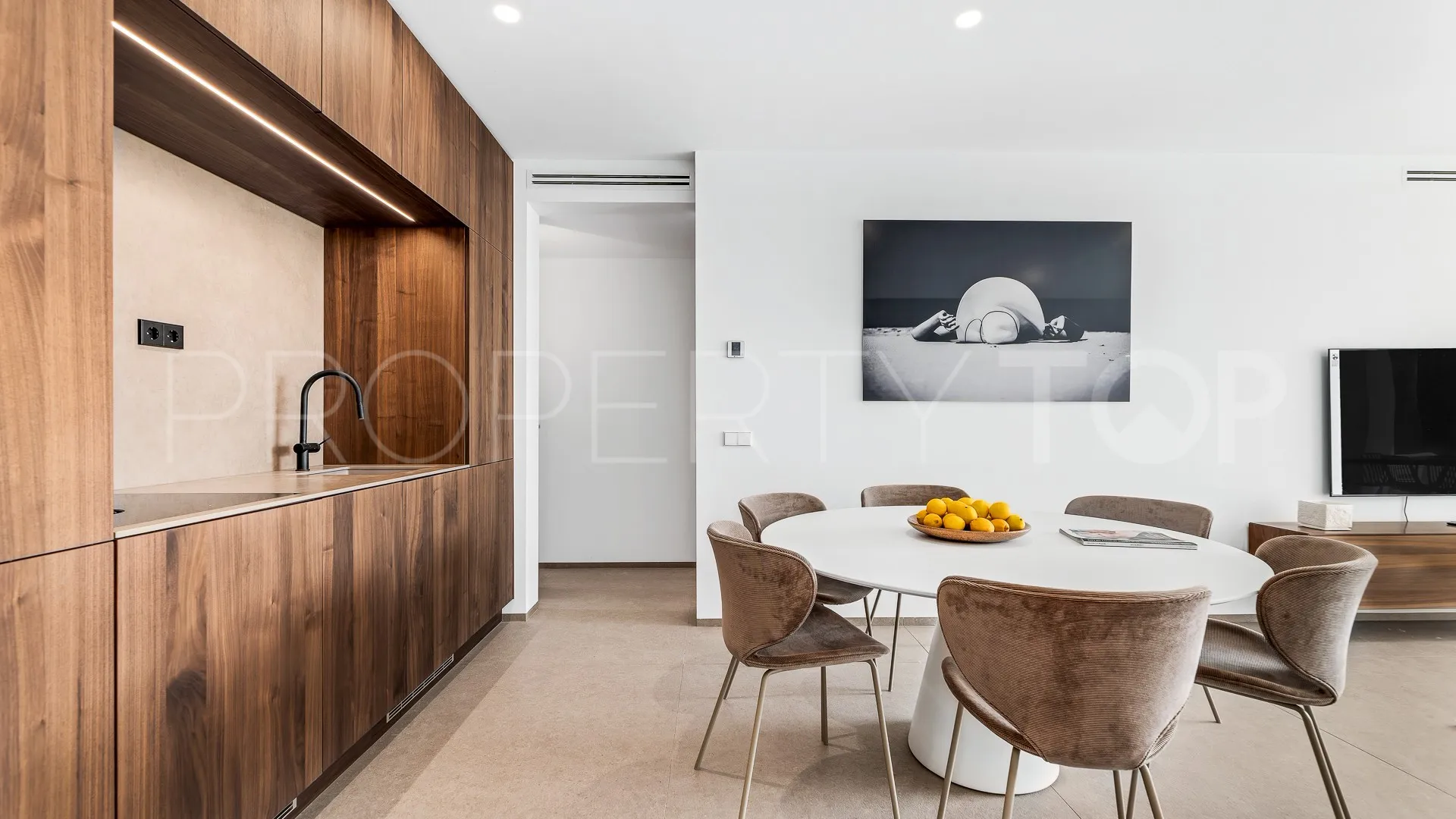For sale Marina Puente Romano apartment with 3 bedrooms