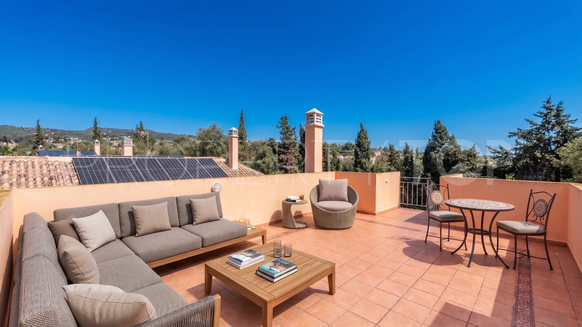 Villa with 5 bedrooms for sale in Elviria