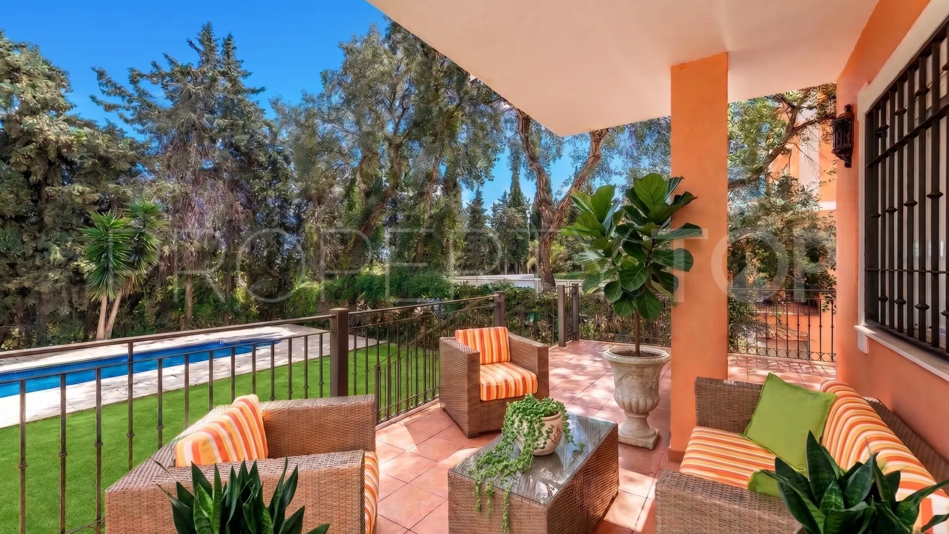 Villa with 5 bedrooms for sale in Elviria