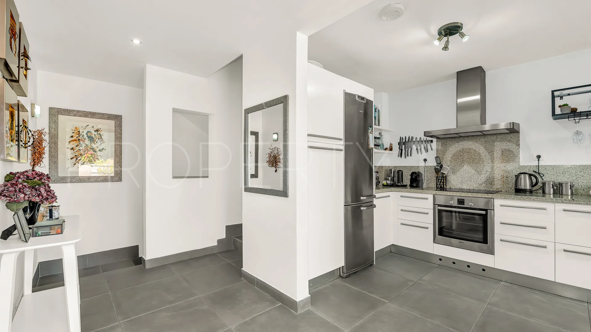Semi detached house for sale in Benahavis Centro