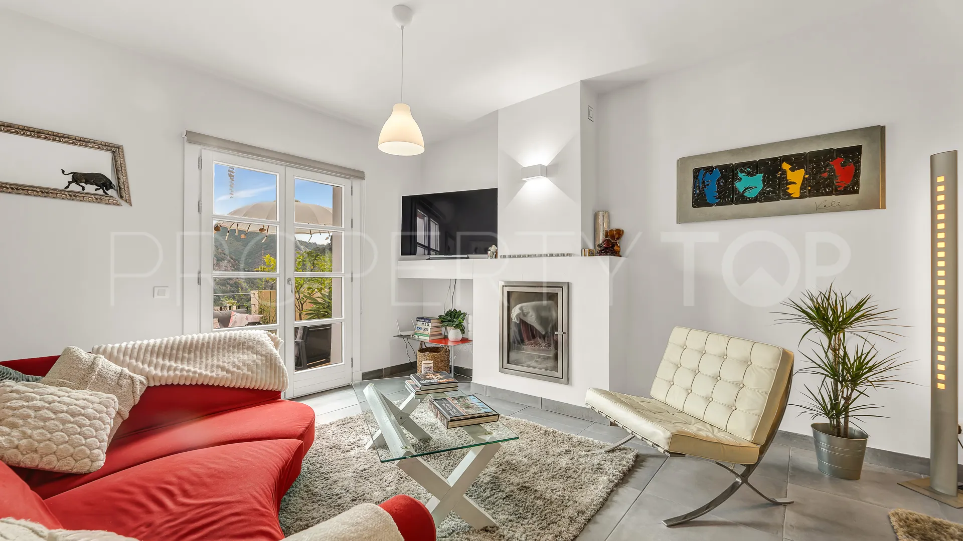 Semi detached house for sale in Benahavis Centro