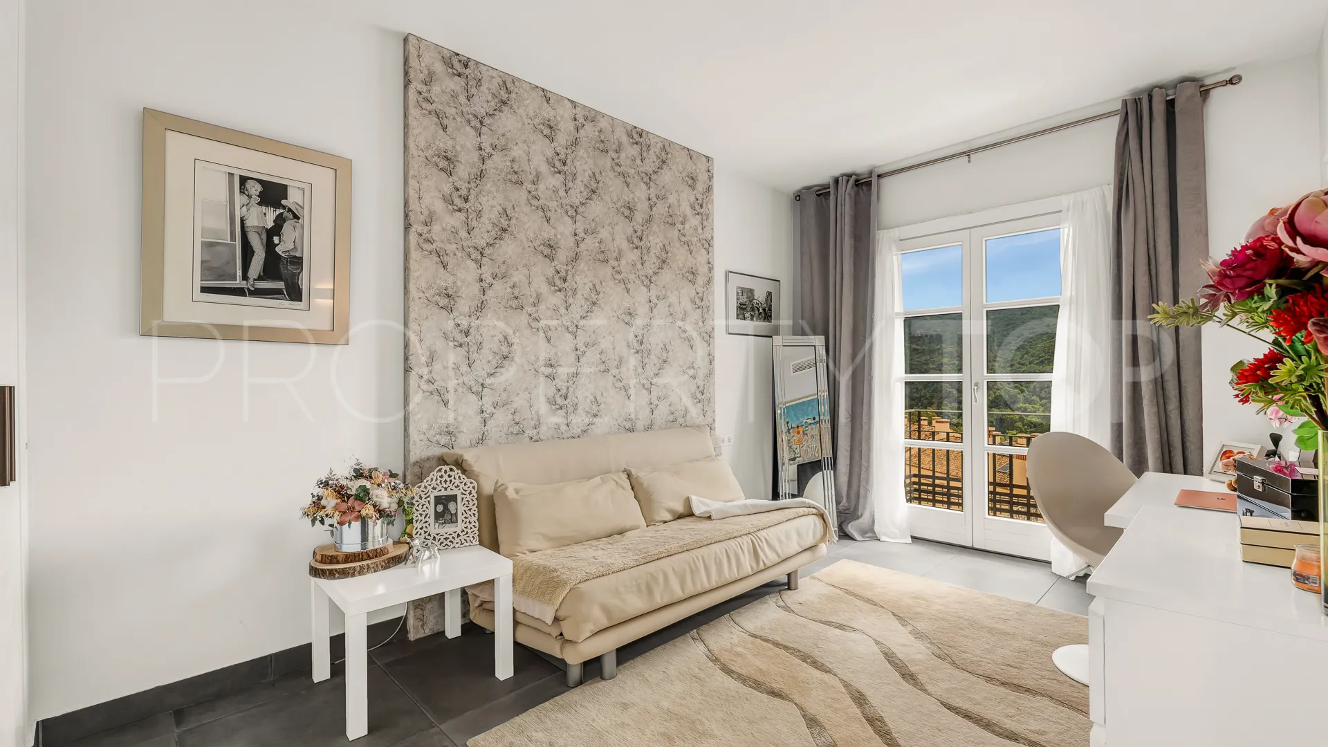 Semi detached house for sale in Benahavis Centro