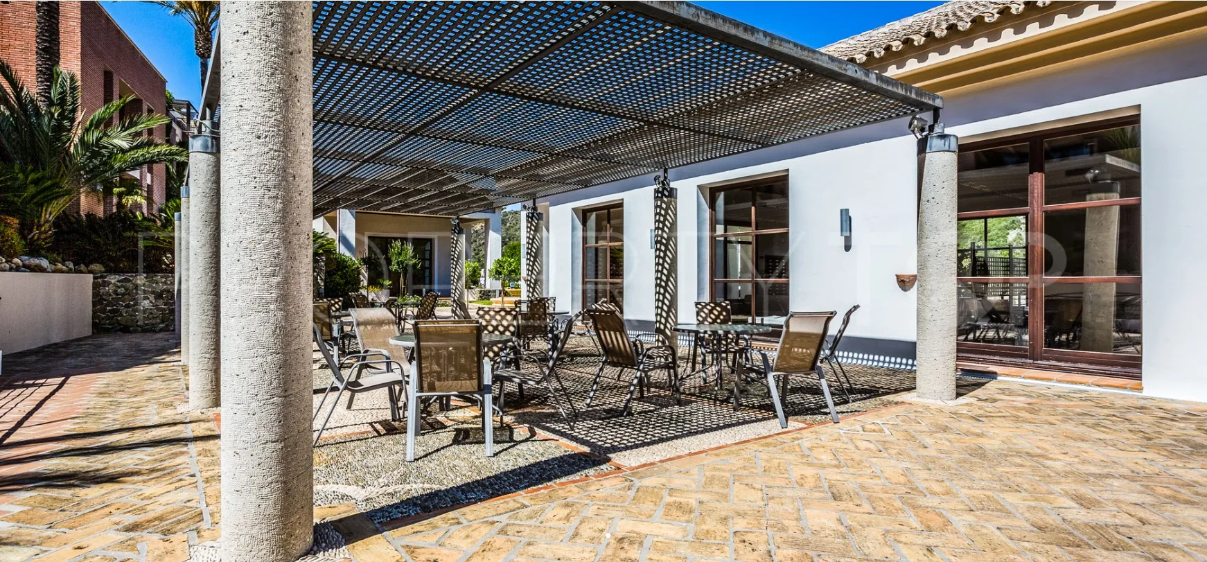 Semi detached house for sale in Benahavis Centro