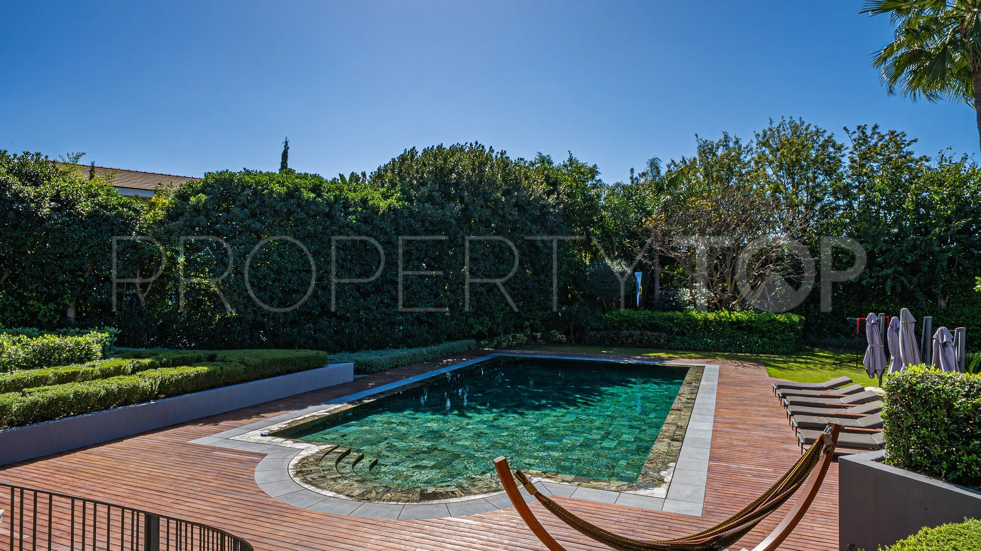 Guadalmina Baja, villa de 10 dormitorios en venta